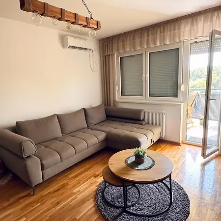 Aurora Apartment Becej